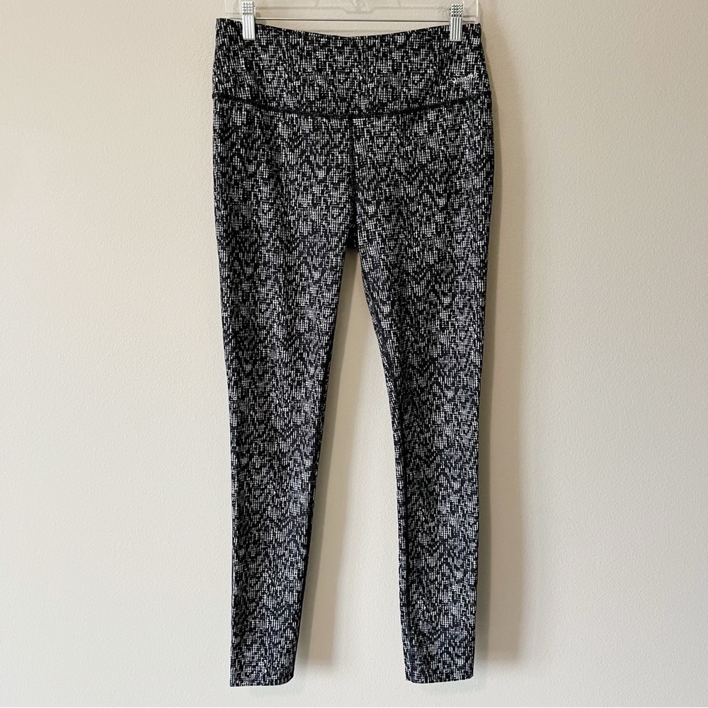 handful Squeeze Play Leggings Black/White Off the Grid Print Size Large